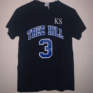 One Tree Hill Lucas Scott basketball T-shirt